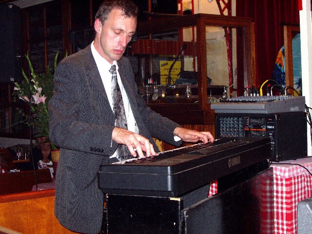 min 2006 08 06 guinguette mp 161